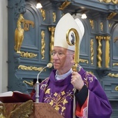 Biskup Andrzeja F. Dziuba przechodzi na emeryturę