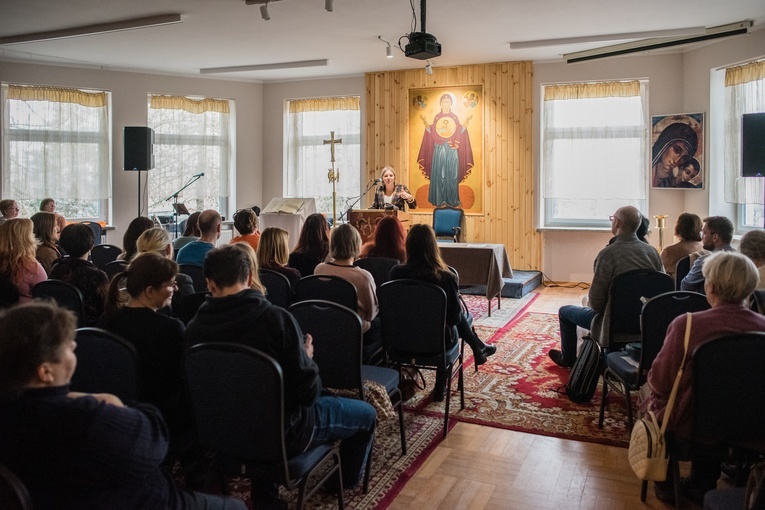 Całodzienne spotkanie poprowadziła wspólnota Magnificat.