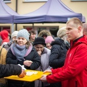 Lubelska Caritas szykuje śniadanie wielkanocne dla ubogich.