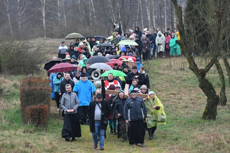 Nabożeństwo Kalwarii Rokitniańskiej z Ruchem Światło-Życie