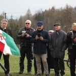 Tęgoborze. Pomnik dla mieszkańców Zawadki