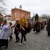 Procesja wyruszyła z Rynku Starego Miasta.