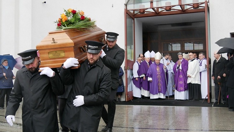 Pogrzeb ks. Jana Głoda