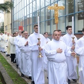 Kleryków jest tylko dziewiętnastu