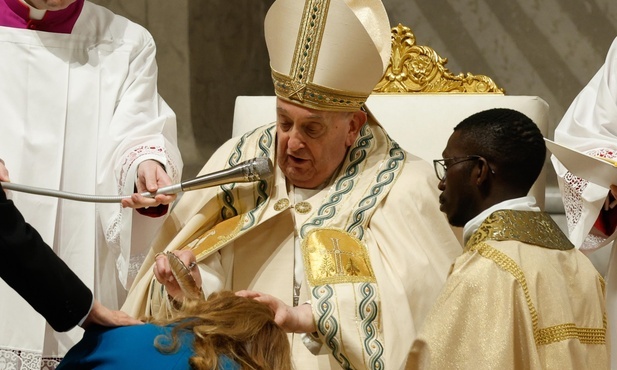 Papież na Wigilii Paschalnej: Pan jest Bogiem rzeczy niemożliwych
