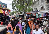 Czy nowa konstytucja Somalii narazi nieletnie dziewczęta na przymusowe małżeństwa?