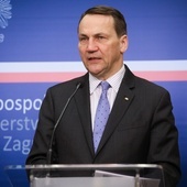 Minister Sikorski: Putin musi zrozumieć, że Sojusz stać na długi konflikt