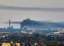 Dym nad Charkowem po rosyjskim ataku