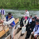 Początek sezonu flisackiego 