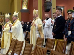 W Eucharystii spotykamy się z żyjącym Chrystusem, chociaż Go nie widzimy