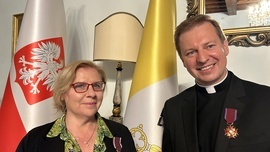 Złoty Krzyż Zasługi dla włoskiej dziennikarki i kierownika sekcji polskiej Vatican News 