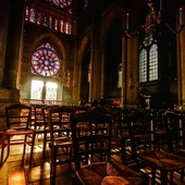 Fundusz dziedzictwa kulturowego przyznaje pierwsze dotacje dla podupadłych kościołów we Francji