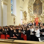 Koncert sześciu chórów w Brożcu