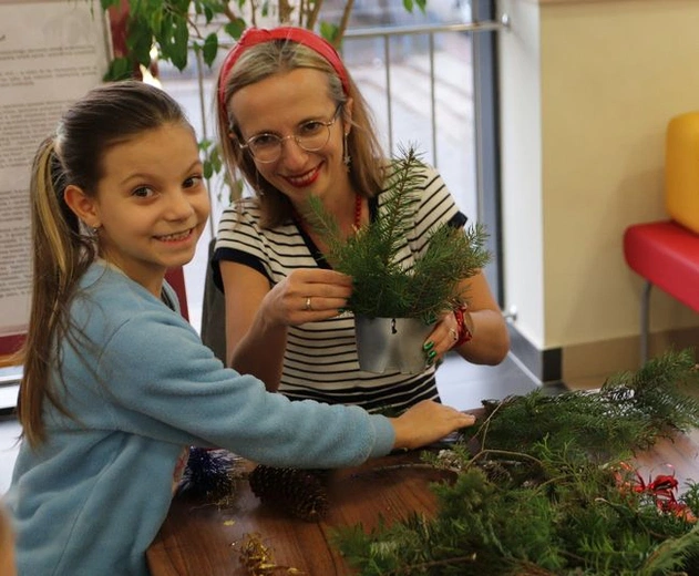 Świąteczne stroiki w bibliotece