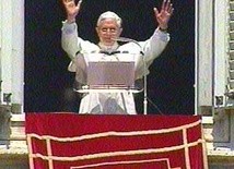 Watykan: Benedykt XVI pierwszy raz w oknie