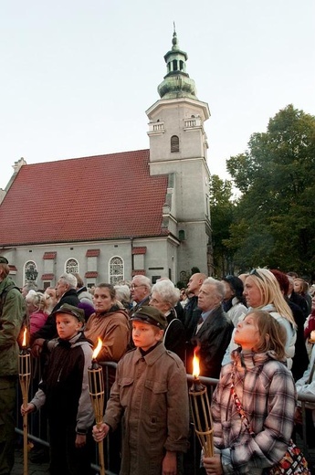 X Dzień Papieski w Gdyni; fot. M. Grabarz i J. Hlades