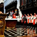 Liturgia wielkopiątkowa z adoracją krzyża 