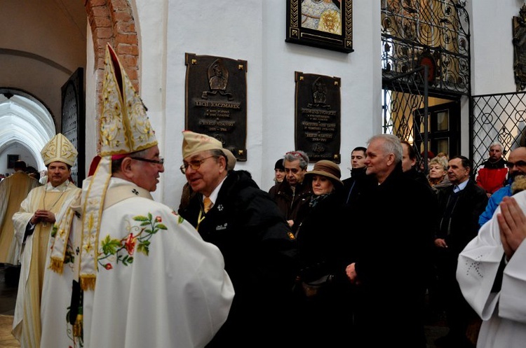 Msza św. z procesją rezurekcyjną fot. Karolina Hermann