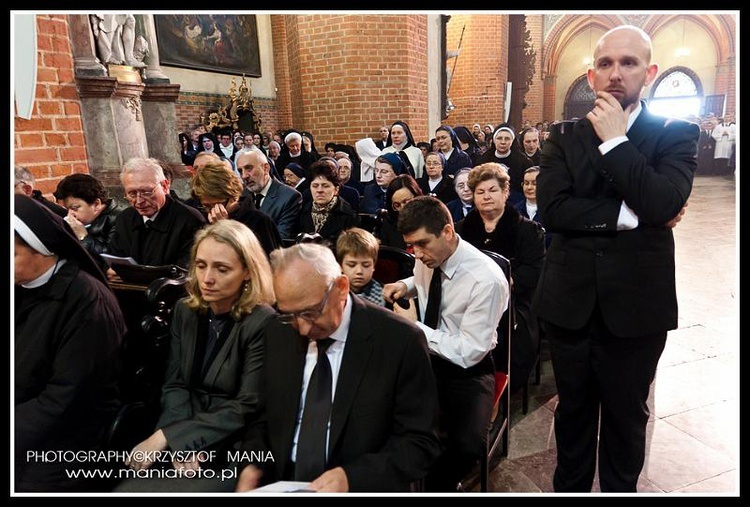 Pogrzeb Śp. Księdza Biskupa Jana Bernarda Szlagi Pelplin - foto Krzysztof Mania