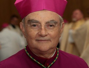 Abp Hoser: Papież znakiem sprzeciwu
