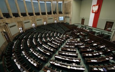 SLD chce "piekła kobiet" w Sejmie
