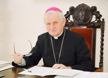 Abp Damian Zimoń