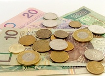 Ile zarabia ksiądz?