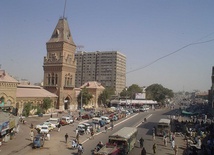 Pakistan: dziewczynki wciąż porywane i zmuszane do ślubu oraz konwersji