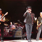 U2