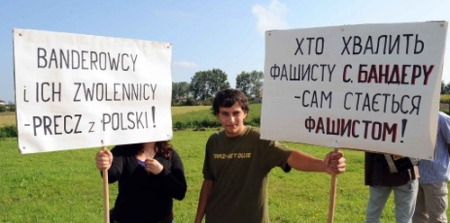 Protest przeciwko rajdowi kolarskiemu śladami Stepana Bandery