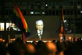 Peres solidarny z homoseksualistami