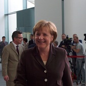 Merkel o dążeniu do pamięci o prawdzie