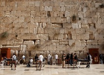 Madonna w Izraelu przed Ścianą Płaczu