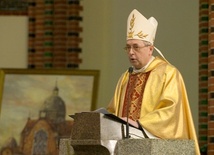 Abp Gądecki chce powrotu poznańskiego wotum