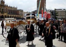 Kraków: O sile modlitwy w religiach świata