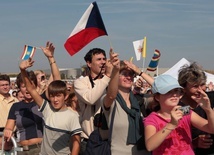 Papież uczy Czechów o Bogu