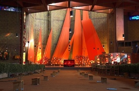 Wnętrze kościoła w Taize