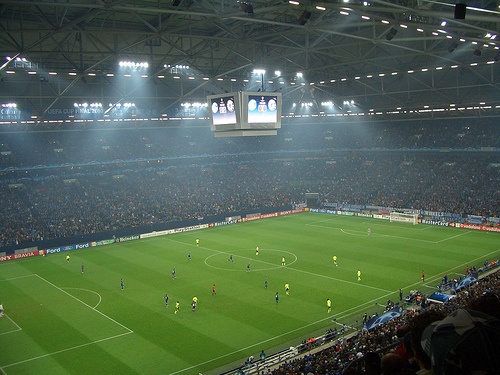 Chrzty i śluby na stadionie Schalke