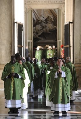 Watykan: Kongijski biskup opuścił Synod