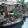 Slumsy w Dżakarcie w Indonezji