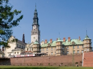 Modlitwa za zmarłych w jasnogórskiej krypcie