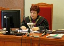 Sędzia Renata Bandosz podczas ogłoszenia wyroku apelacyjnego