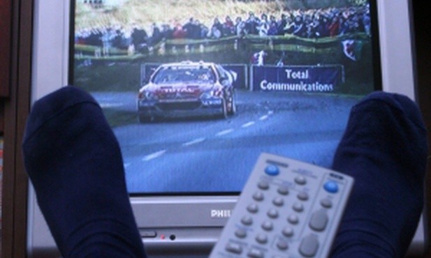 Sport? Leżymy przed telewizorem