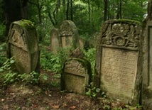 Pamiętajcie o cmentarzach żydowskich