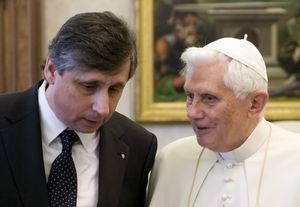 Czeski premier i serbski prezydent u Papieża