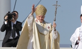 Nowy, lżejszy pastorał dla papieża