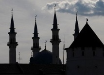 Rosja: Patriarchat o szwajcarskich minaretach