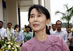 Aung San Suu Kyi spotkała się ze swoją partią