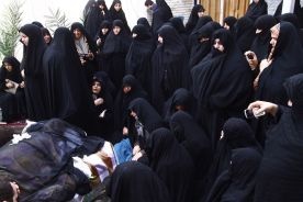 Iran: Tysiące ludzi na pogrzebie Montazeriego