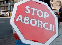 Giną dzieci nienarodzone